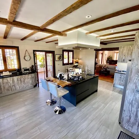 Luxury Spanish Close To Granada & Sierra Nevada Holiday home Ermita Nueva