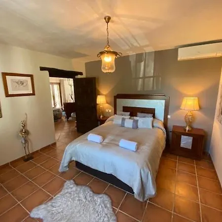 Luxury Spanish Close To Granada & Sierra Nevada *