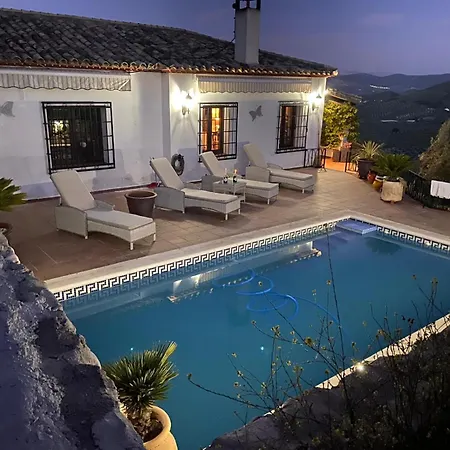 Luxury Spanish Close To Granada & Sierra Nevada Holiday home